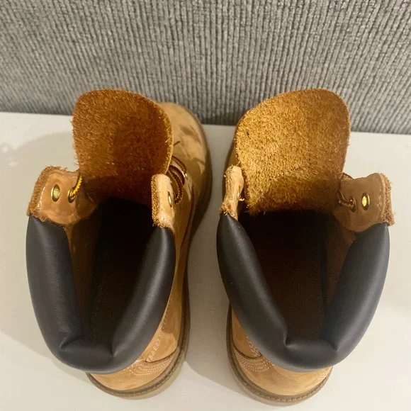 BOYS TIMBERLAND BOOTS 🥾 - Picture 5 of 6